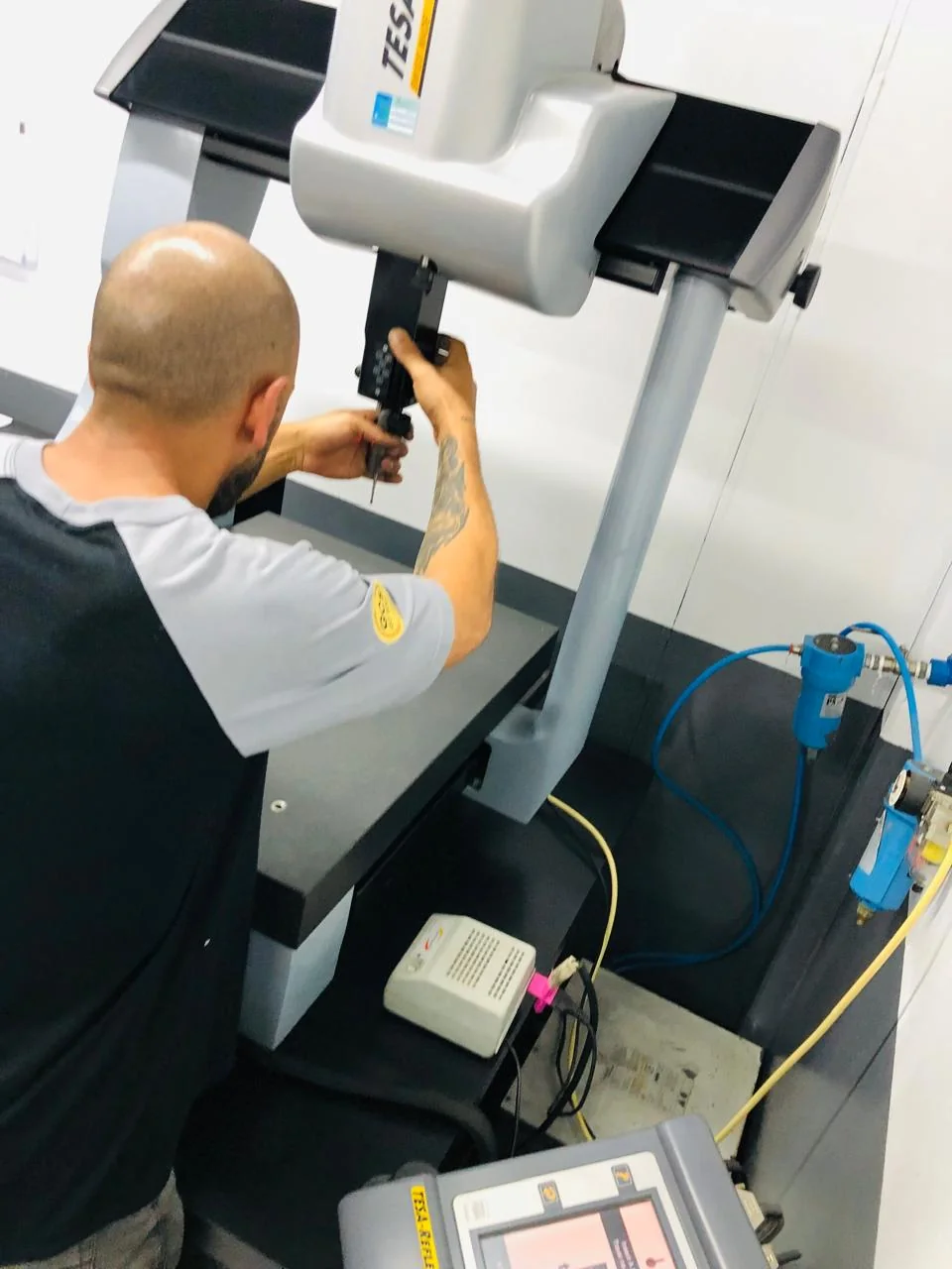 Inspeção dimensional no laboratório de qualidade da Metaler
